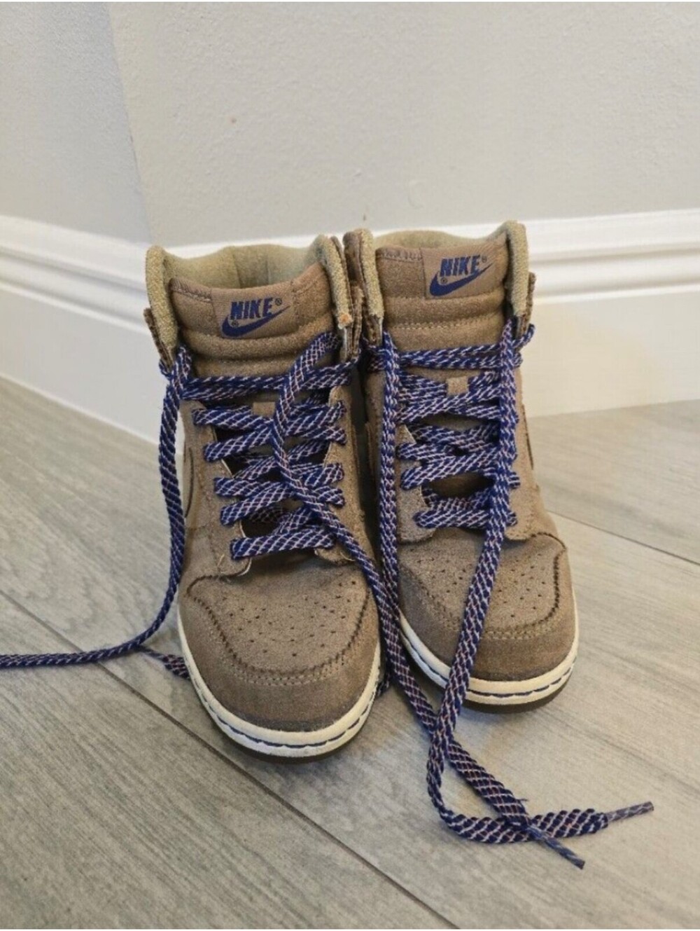 Nike dunk sky high top size 8